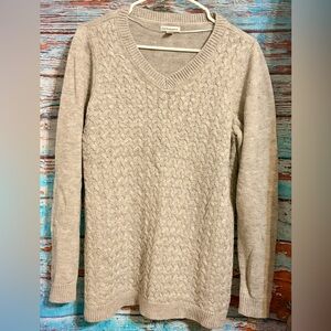 Croft & Barrow Women's V-Neck Cable Knit Sweater - Light Grey